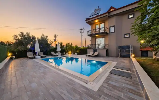 Villa Moonshine 