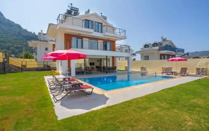 Villa Yakamoz