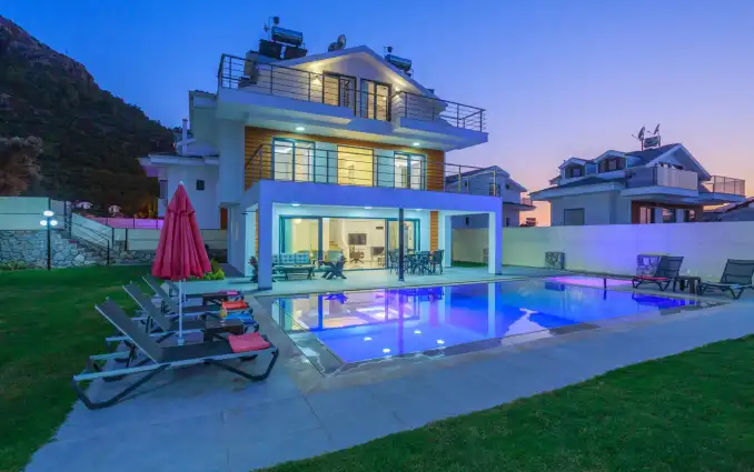 Villa Yakamoz